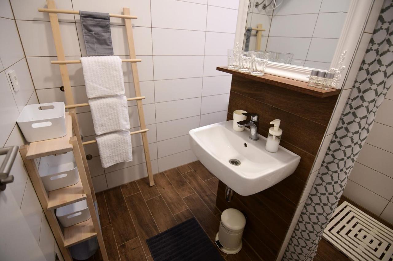 Apartmani Zagi Rakovica Exterior foto