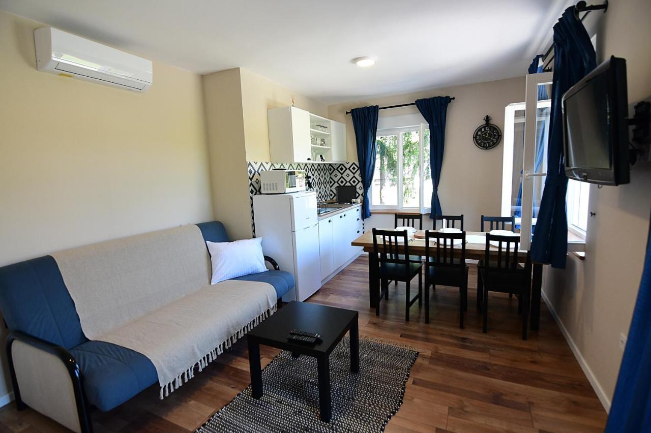 Apartmani Zagi Rakovica Exterior foto